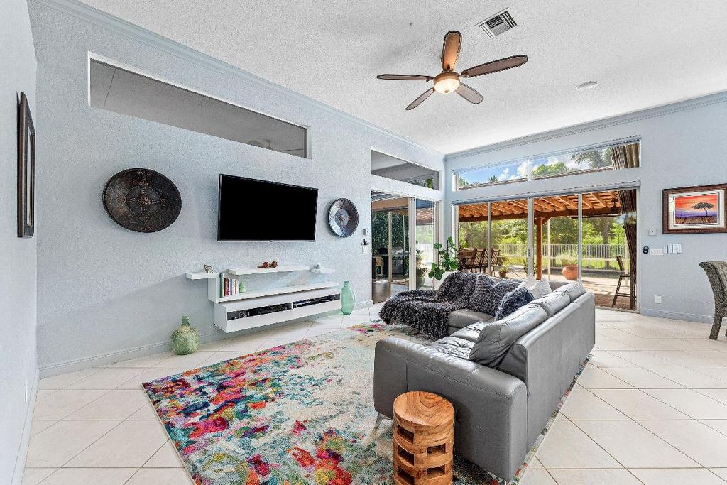Image 25 of property listing at 11301 Sea Grass Circle, Boca Raton, FL 33498