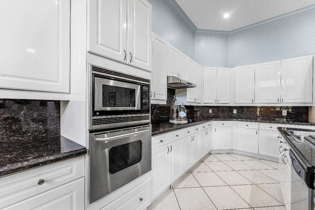 Image 30 of property listing at 11301 Sea Grass Circle, Boca Raton, FL 33498