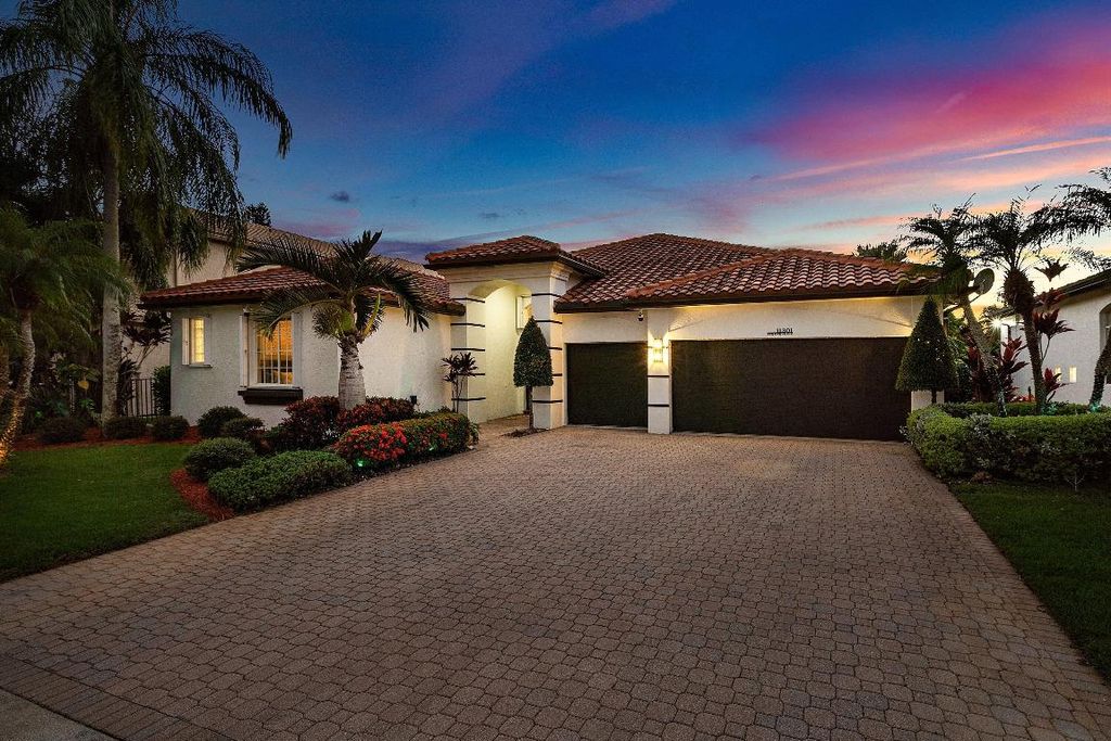 Image 4 of property listing at 11301 Sea Grass Circle, Boca Raton, FL 33498