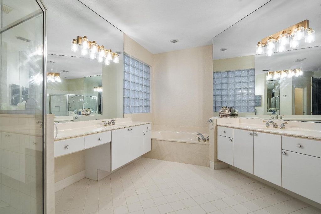 Image 47 of property listing at 11301 Sea Grass Circle, Boca Raton, FL 33498