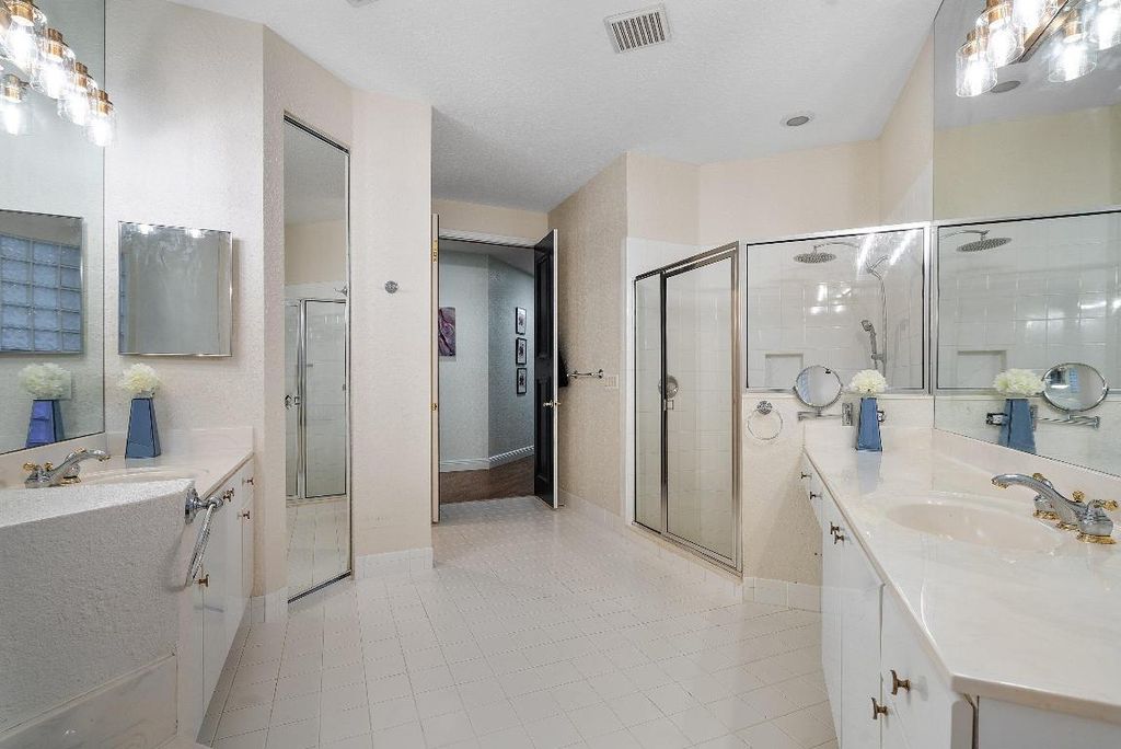 Image 49 of property listing at 11301 Sea Grass Circle, Boca Raton, FL 33498