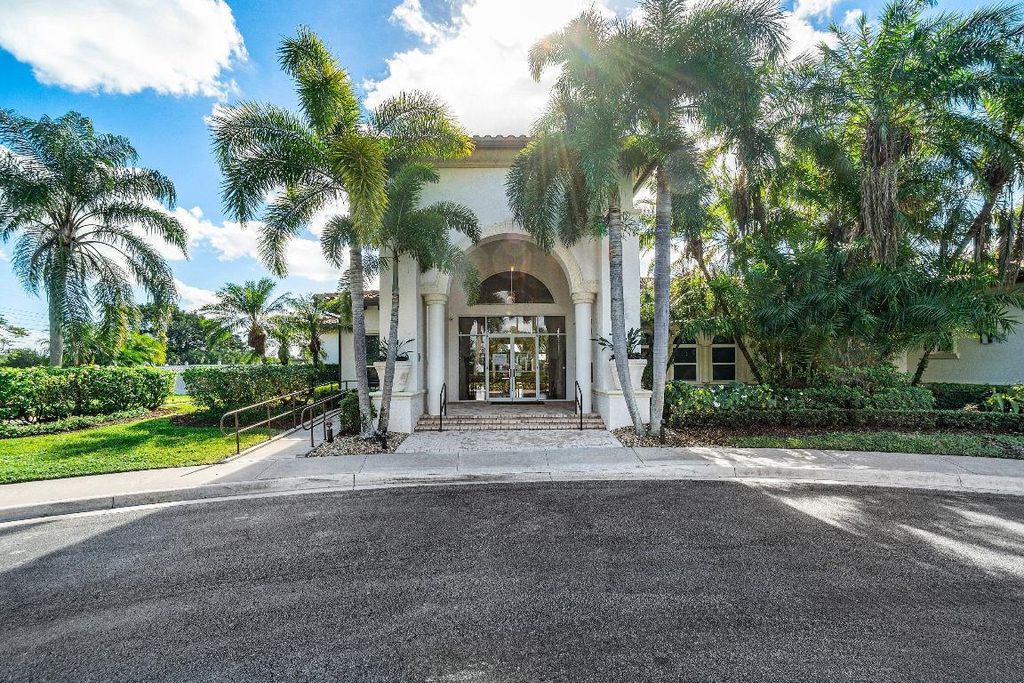 Image 72 of property listing at 11301 Sea Grass Circle, Boca Raton, FL 33498