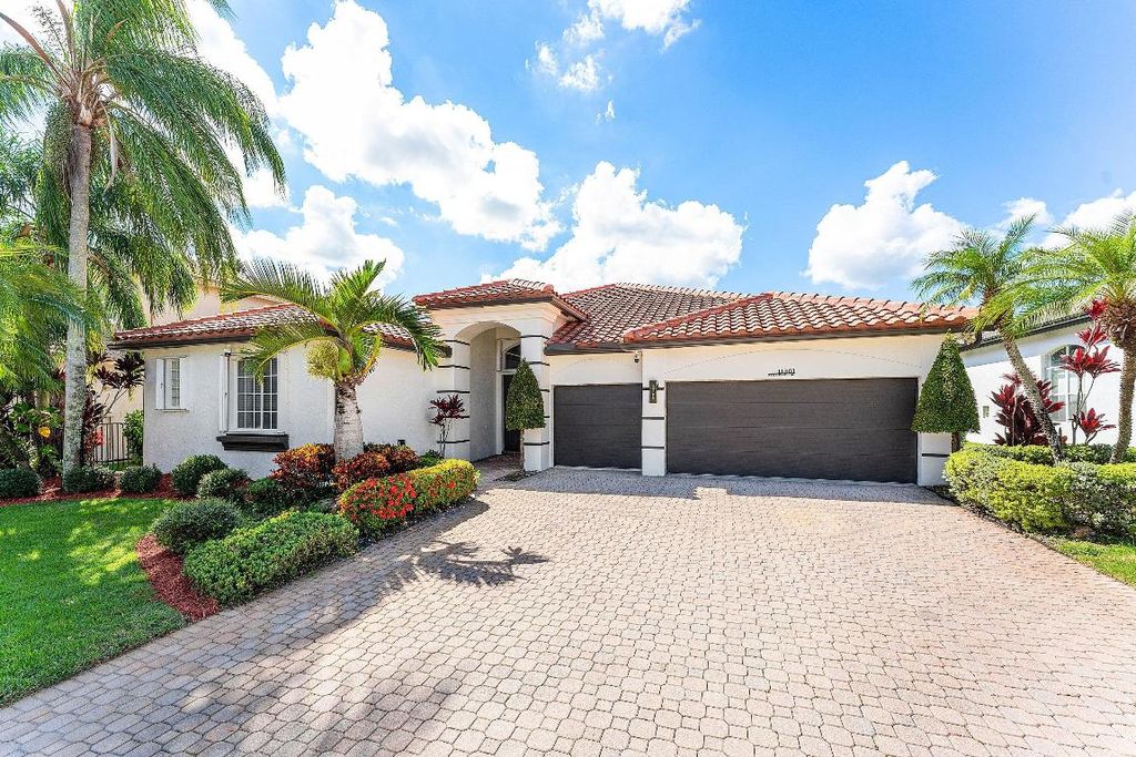Image 90 of property listing at 11301 Sea Grass Circle, Boca Raton, FL 33498