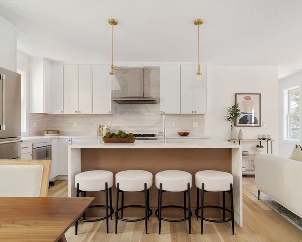 9 Olive Ave 1, Somerville, MA 02143