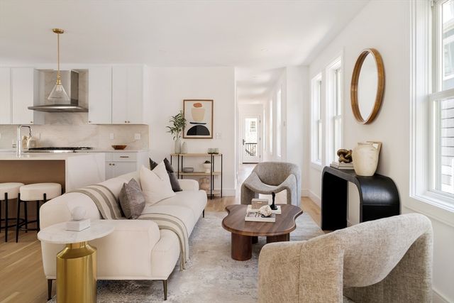 9 Olive Ave 1, Somerville, MA 02143