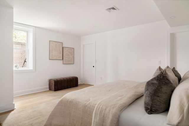 9 Olive Ave 1, Somerville, MA 02143