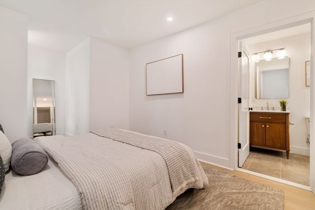 9 Olive Ave 1, Somerville, MA 02143