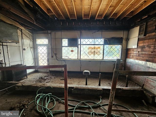 511 N OLDEN AVE, Trenton, NJ 08638