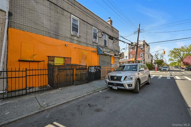 880 Glenmore Avenue Storefront, Brooklyn, NY 11208
