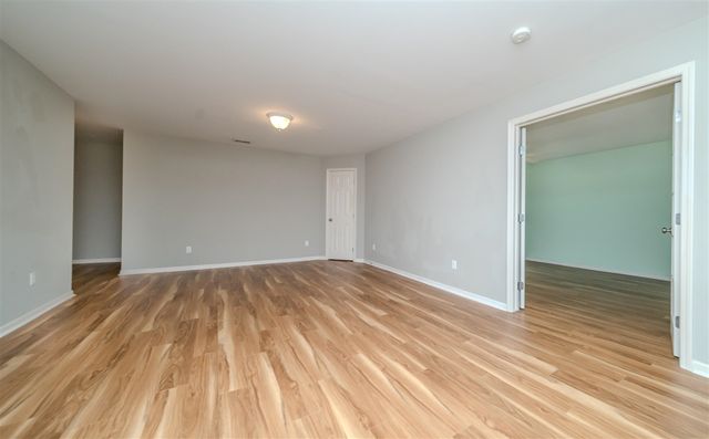 273 Scio Village Court 125, Ann Arbor, MI 48103