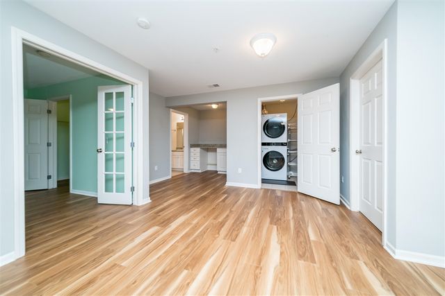 273 Scio Village Court 125, Ann Arbor, MI 48103