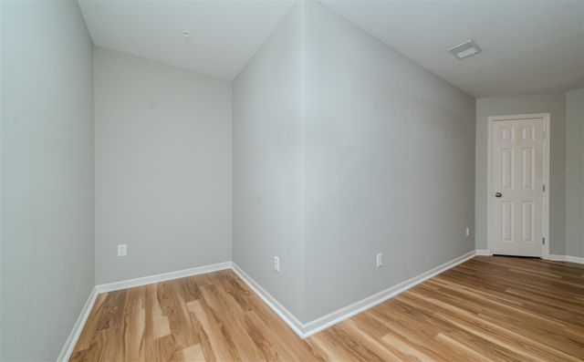 273 Scio Village Court 125, Ann Arbor, MI 48103