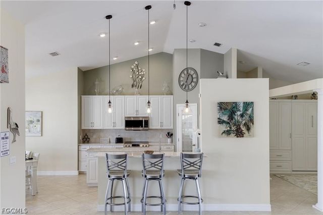 2013 SW 31st TER, Cape Coral, FL 33914