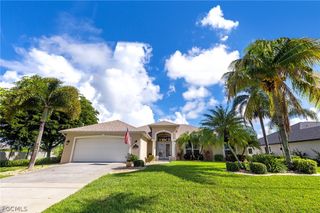 2013 SW 31st TER, Cape Coral, FL 33914