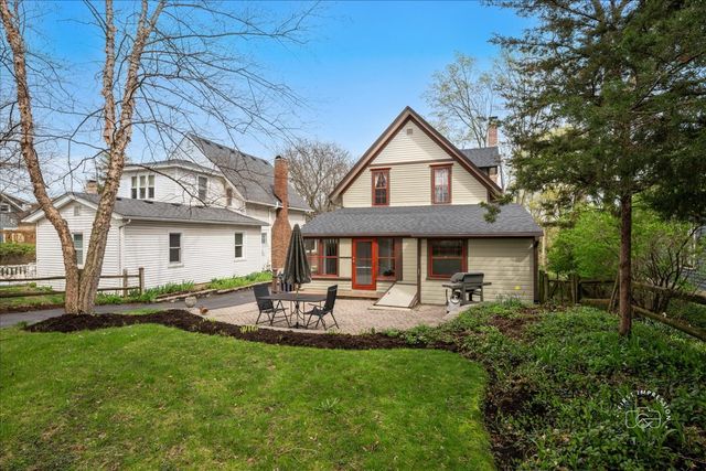 218 S 1st Street, Geneva, IL 60134