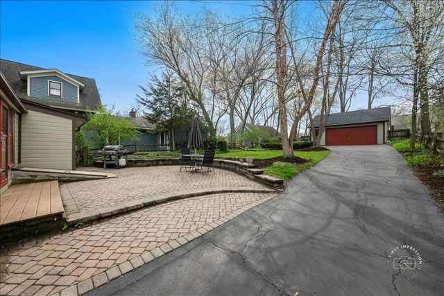 218 S 1st Street, Geneva, IL 60134