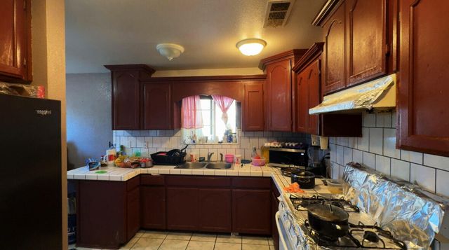 12608 1st Drive A, Cutler, CA 93615