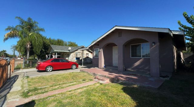 12608 1st Drive A, Cutler, CA 93615