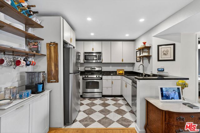 8300 Manitoba Street 314, Playa Del Rey, CA 90293