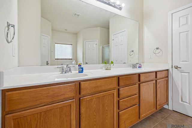 37043 Oak Haven Dr, Denham Springs, LA 70706