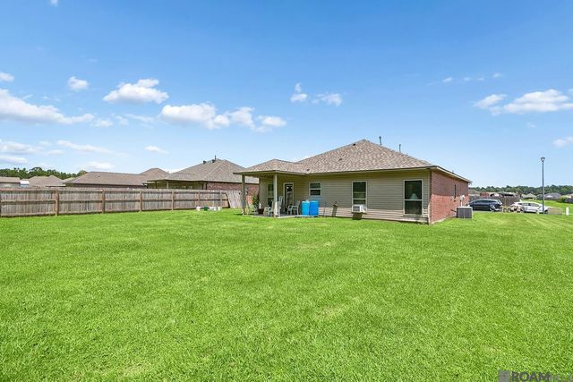 37043 Oak Haven Dr, Denham Springs, LA 70706