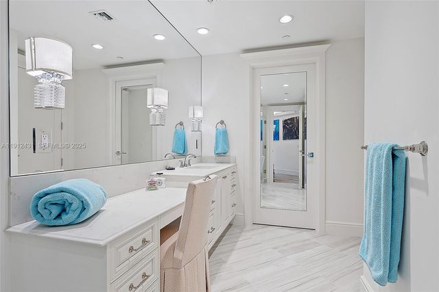 2720 Donald Ross Rd 503, Palm Beach Gardens, FL 33410