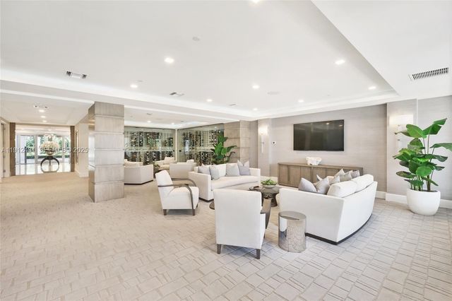 2720 Donald Ross Rd 503, Palm Beach Gardens, FL 33410