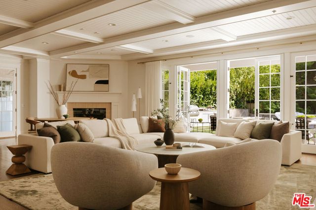 2435 Mandeville Canyon Road, Los Angeles, CA 90049