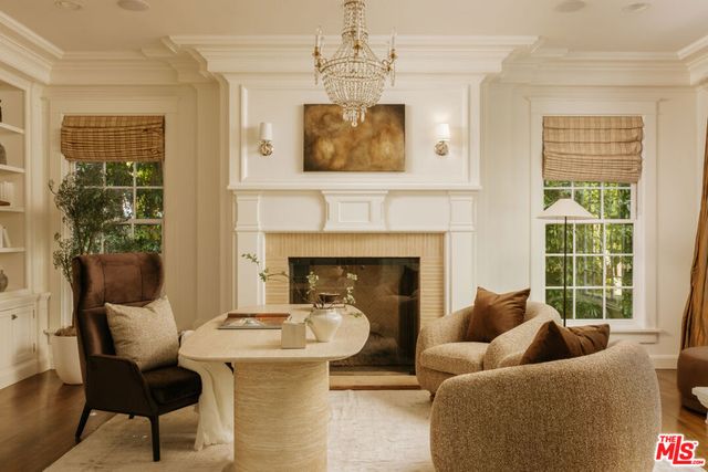 2435 Mandeville Canyon Road, Los Angeles, CA 90049