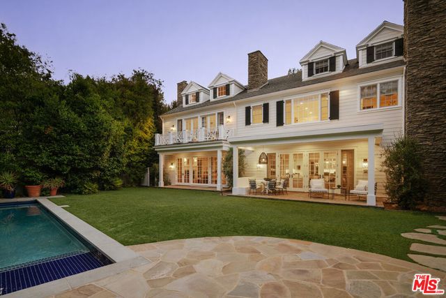 2435 Mandeville Canyon Road, Los Angeles, CA 90049