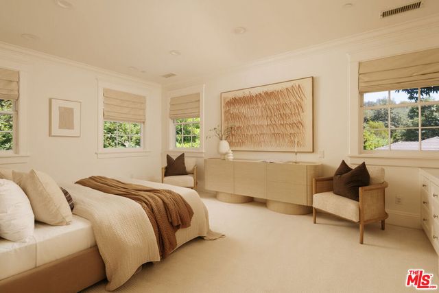 2435 Mandeville Canyon Road, Los Angeles, CA 90049
