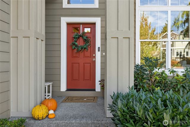 19663 Rosebud Place NE, Poulsbo, WA 98370