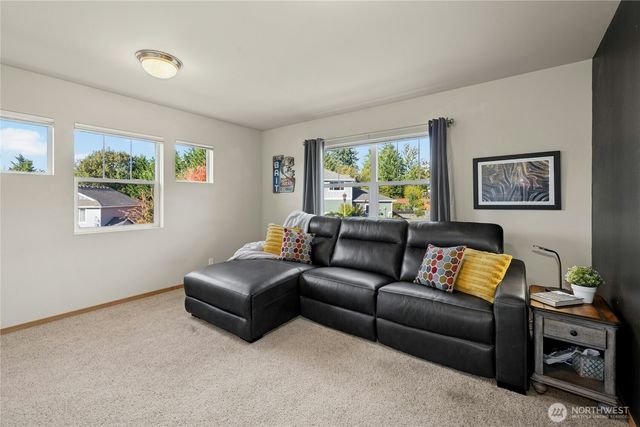 19663 Rosebud Place NE, Poulsbo, WA 98370