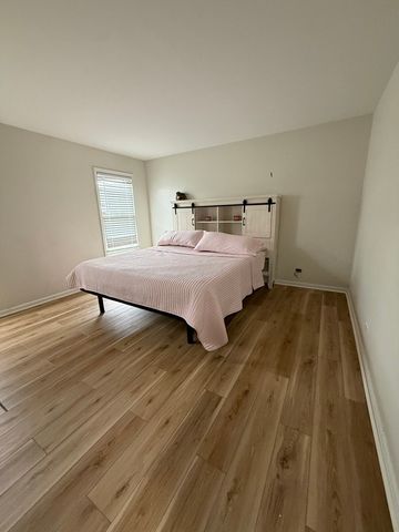 1610 Hartley Drive, Algonquin, IL 60102