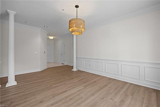2425 Ocean Shore Cres Apt 201, Virginia Beach, VA 23451