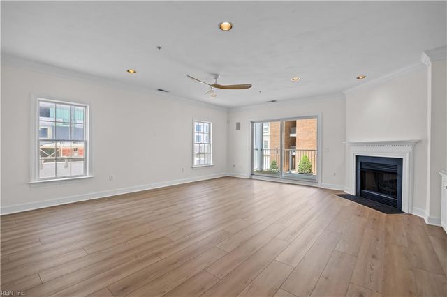 2425 Ocean Shore Cres Apt 201, Virginia Beach, VA 23451