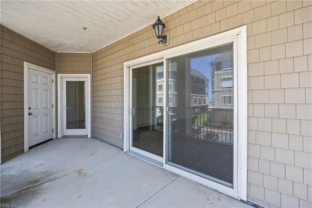 2425 Ocean Shore Cres Apt 201, Virginia Beach, VA 23451