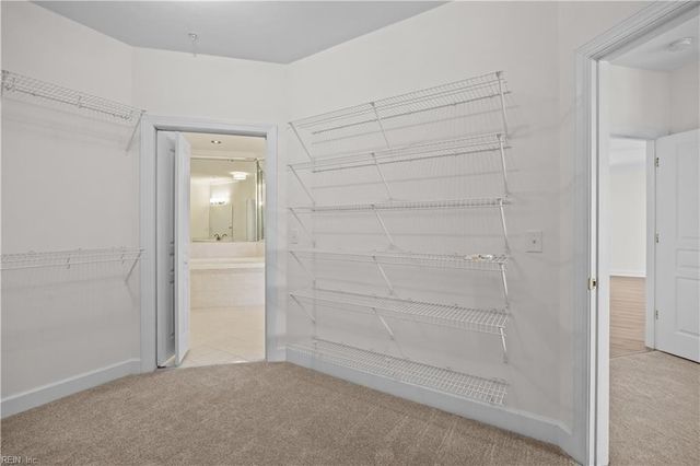 2425 Ocean Shore Cres Apt 201, Virginia Beach, VA 23451