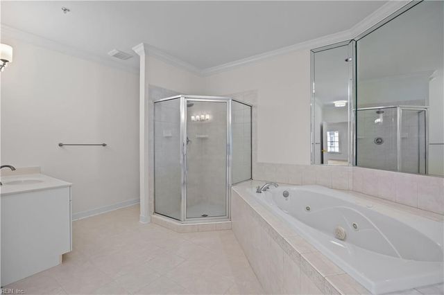 2425 Ocean Shore Cres Apt 201, Virginia Beach, VA 23451