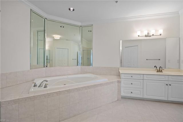 2425 Ocean Shore Cres Apt 201, Virginia Beach, VA 23451