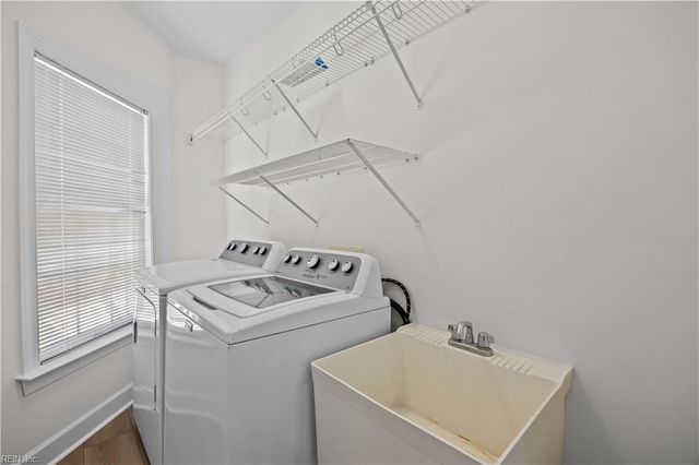 2425 Ocean Shore Cres Apt 201, Virginia Beach, VA 23451