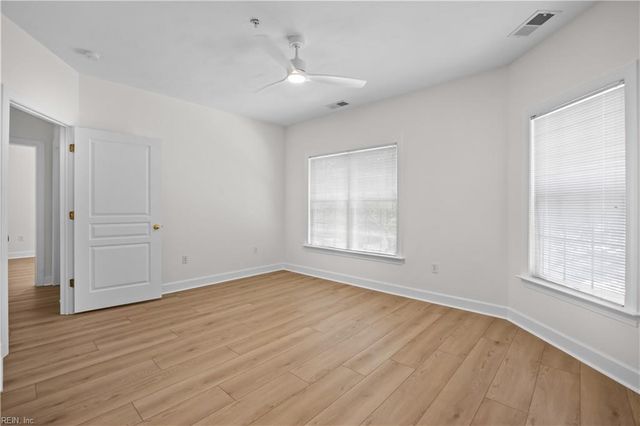 2425 Ocean Shore Cres Apt 201, Virginia Beach, VA 23451