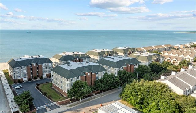 2425 Ocean Shore Cres Apt 201, Virginia Beach, VA 23451