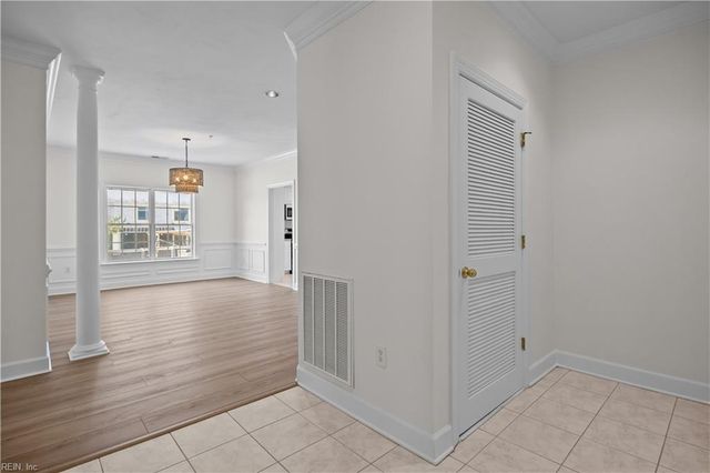 2425 Ocean Shore Cres Apt 201, Virginia Beach, VA 23451