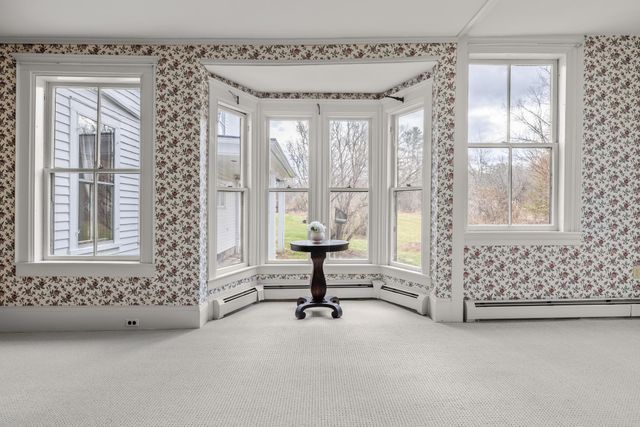52 School Street, Haverhill, NH 03765