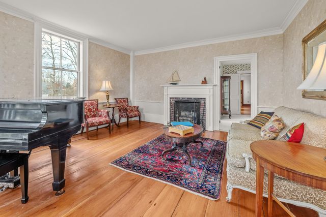 52 School Street, Haverhill, NH 03765