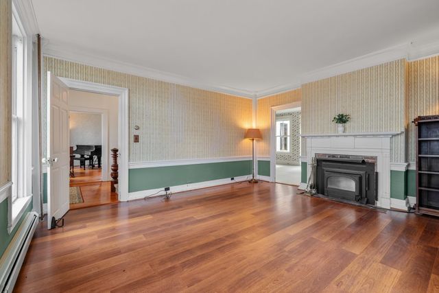 52 School Street, Haverhill, NH 03765