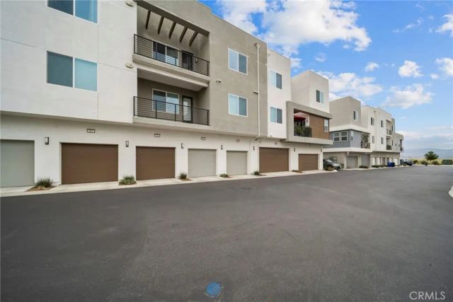 26729 Greylock Lane 302, Valencia, CA 91381