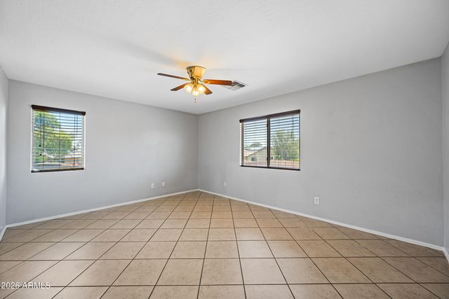 7940 W FLORENCE Avenue, Phoenix, AZ 85043