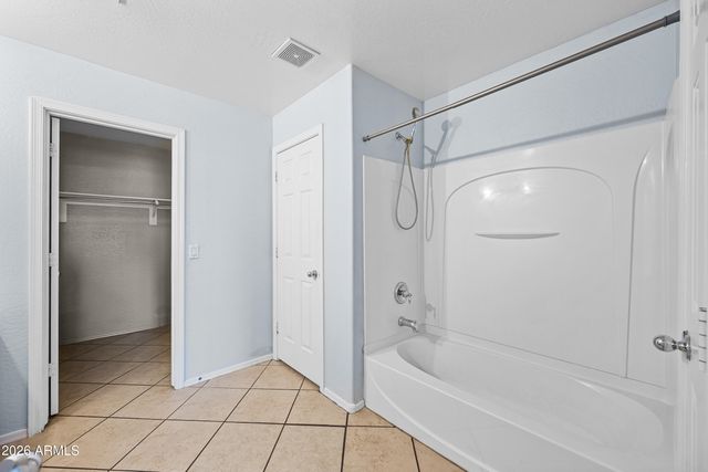 7940 W FLORENCE Avenue, Phoenix, AZ 85043
